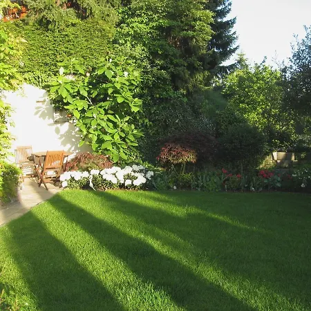 Die Sonnenhalde *